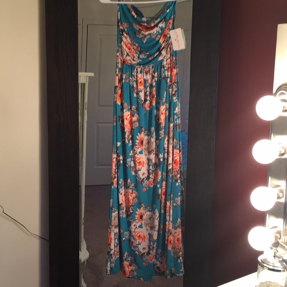 NWT Strapless tropical maxi dress Size Small